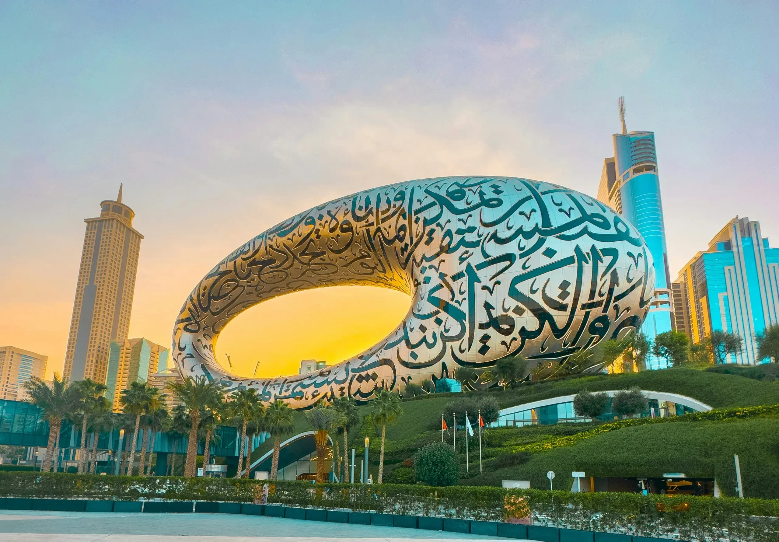 From Icons to Hidden Gems Top Places to Visit in Dubai