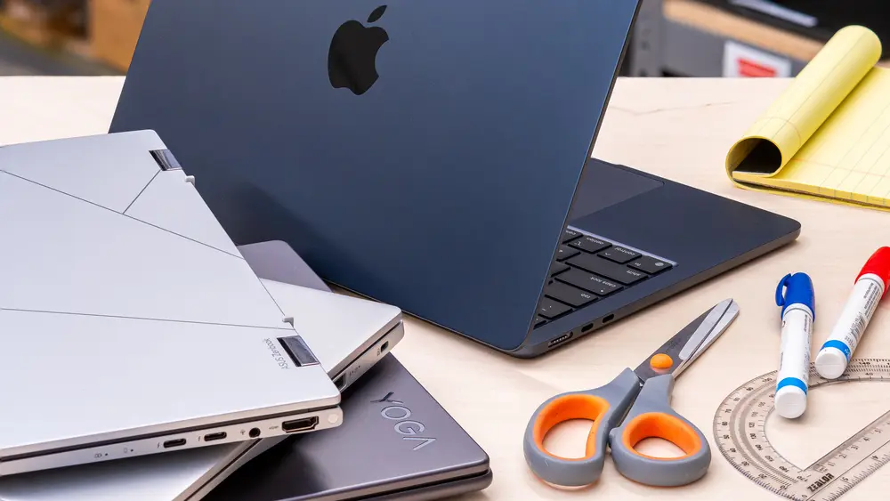 Which Lightweight Laptop Is Best For College Students in 2025